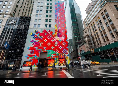 lv fifth business|Louis Vuitton New York 5th Avenue store, United States.